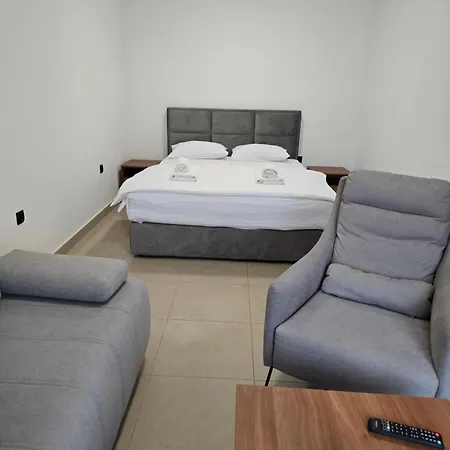 Διαμέρισμα Zlatna Kruna Μπάνια Λούκα