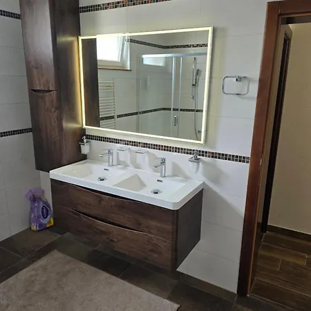 Zlatna Kruna Apartman