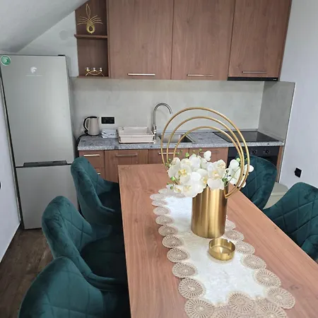 Zlatna Kruna Διαμέρισμα Μπάνια Λούκα